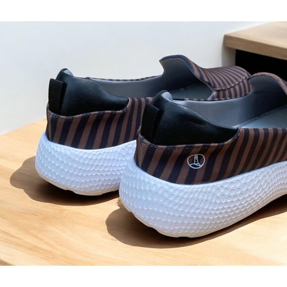 Lands’ End Ladies Fabric Slip-On Loafer Shoes Size 10D Brown & Black - Picture 3 of 6